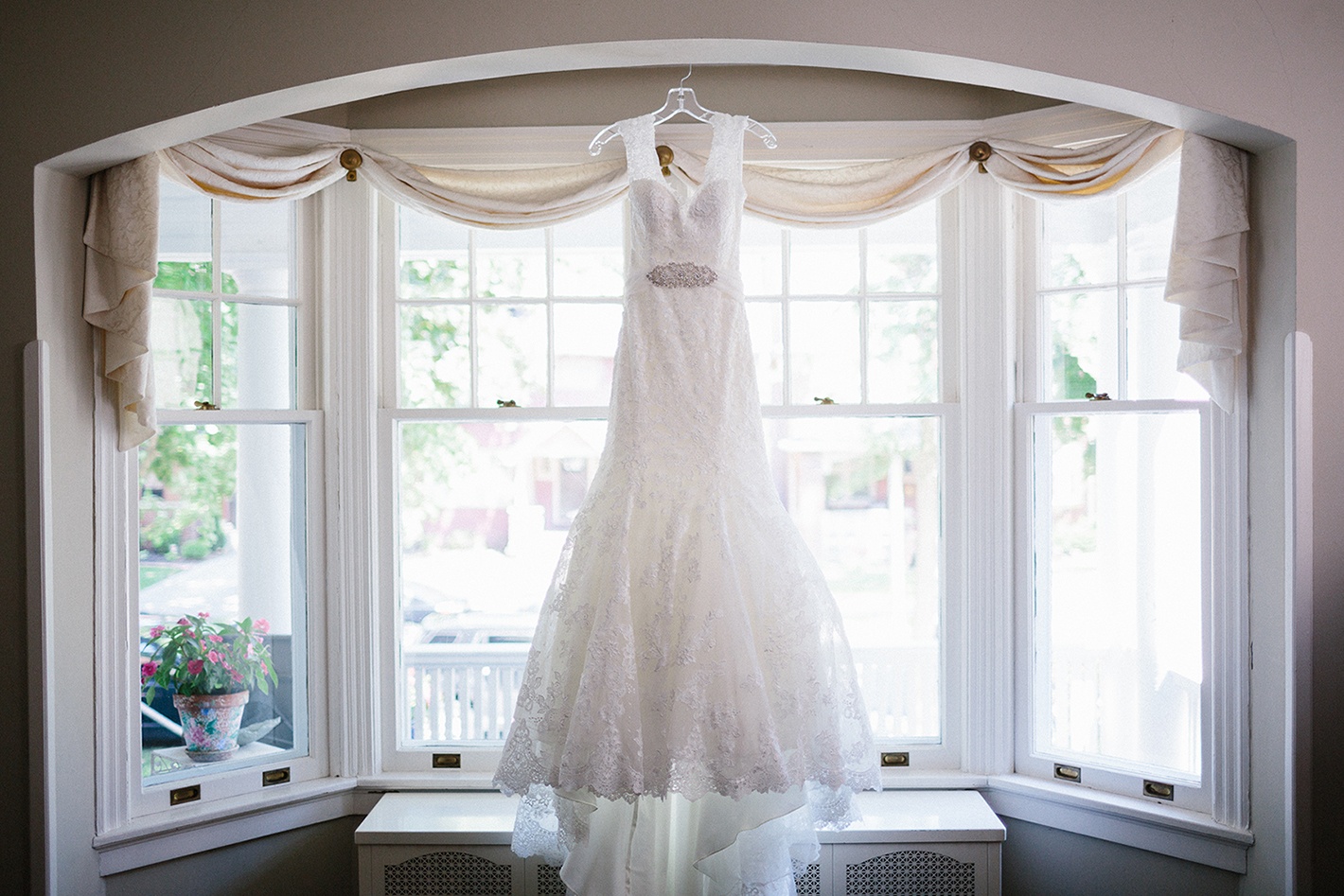 Hanging-Wedding-Dress-Blog-Wrinkle-Free.jpg